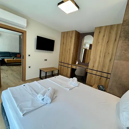 Apartment Elea 1 *