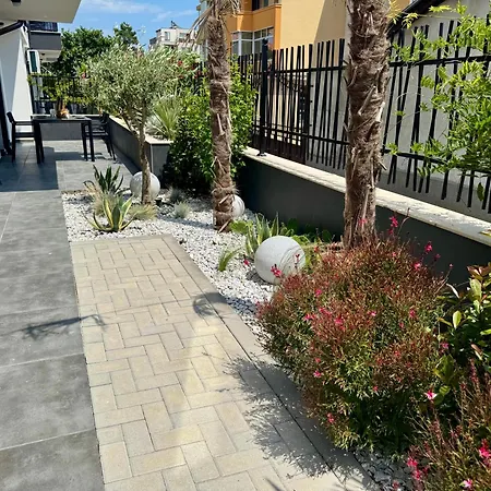 Elea 1 Apartment *